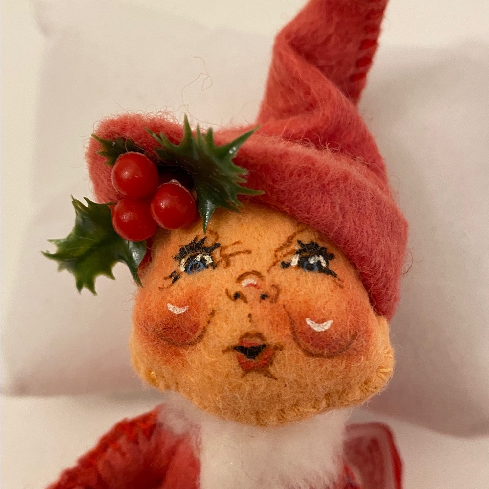Vintage Annalee Red Elf Pixie Posable Doll 8" Christmas 1990 Decor Handmade USA - Picture 15 of 15